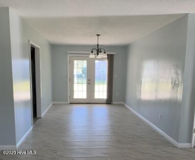 Building Photo - 304 Royal Dr