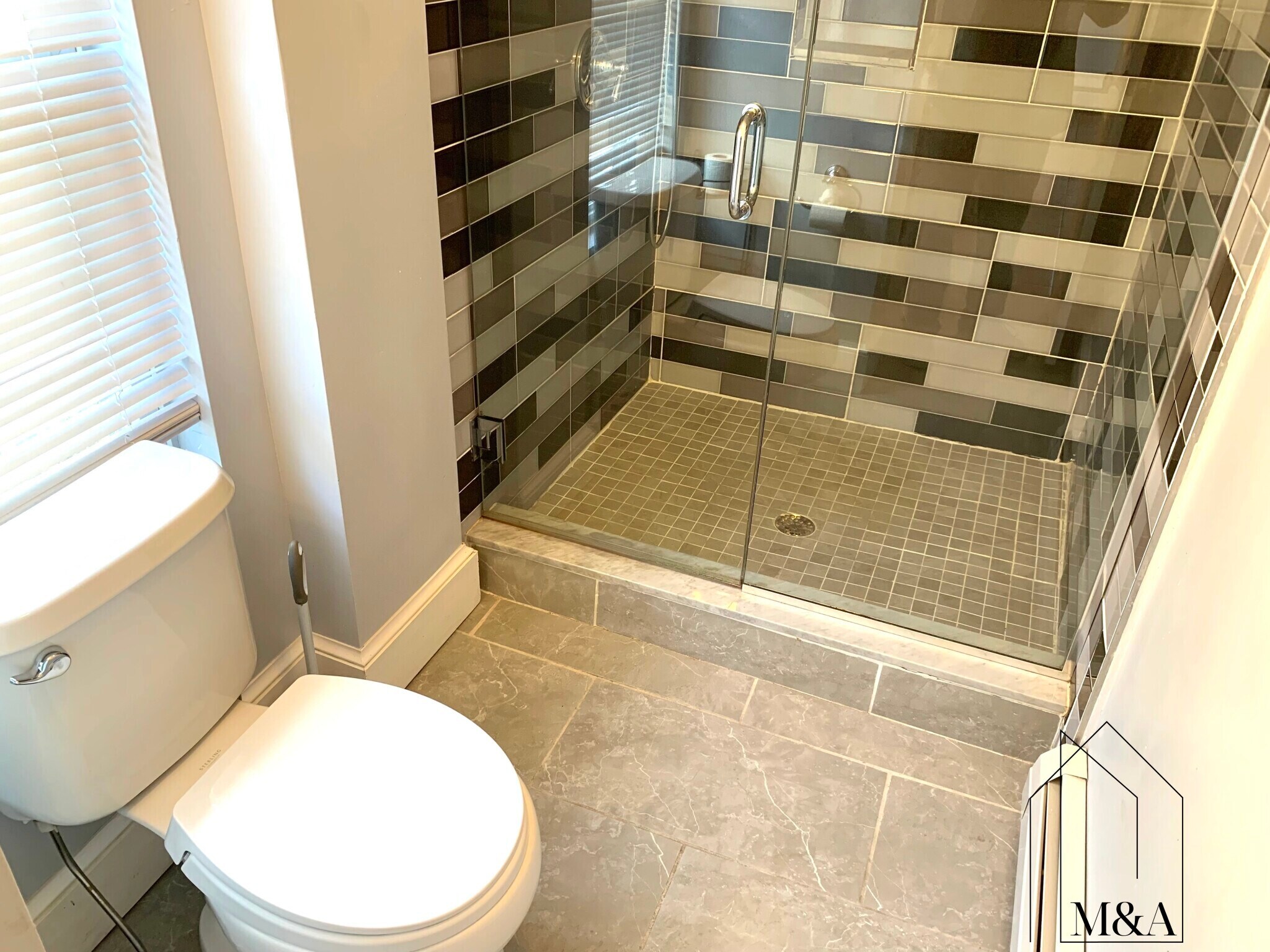 Building Photo - 186 Broadway