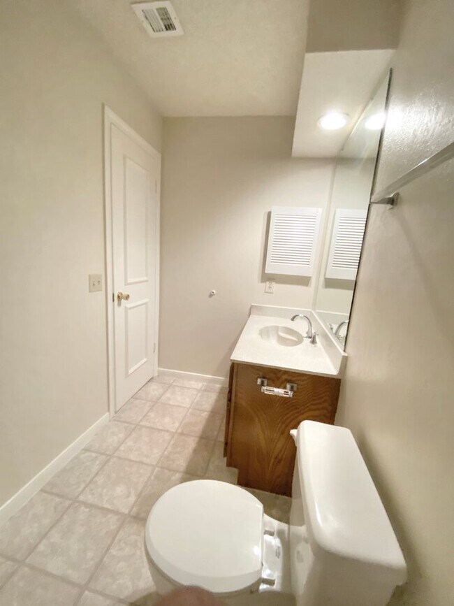 Building Photo - 14818 Chetland Pl Dr