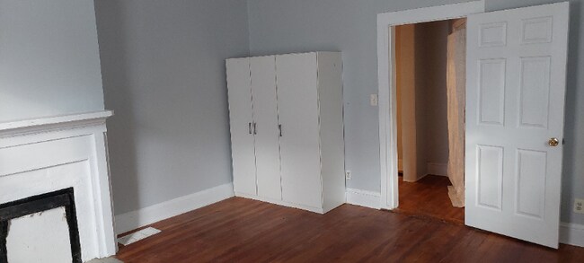 Building Photo - 270 Archer St