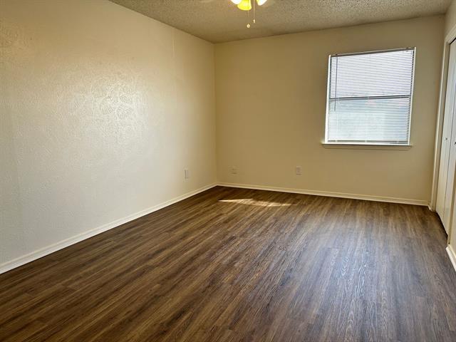 Building Photo - 2713 Hurstview Dr
