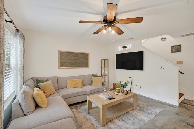 Building Photo - 30 Butterfly Branch Pl