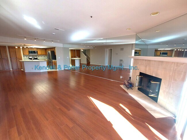 Building Photo - Large Seabright Neighborhood Home Close to...