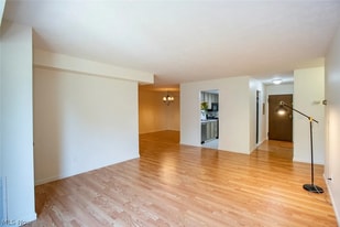 Building Photo - 4849 Grace Rd