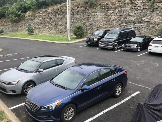 Building Photo - 3500 Steffisburg Dr