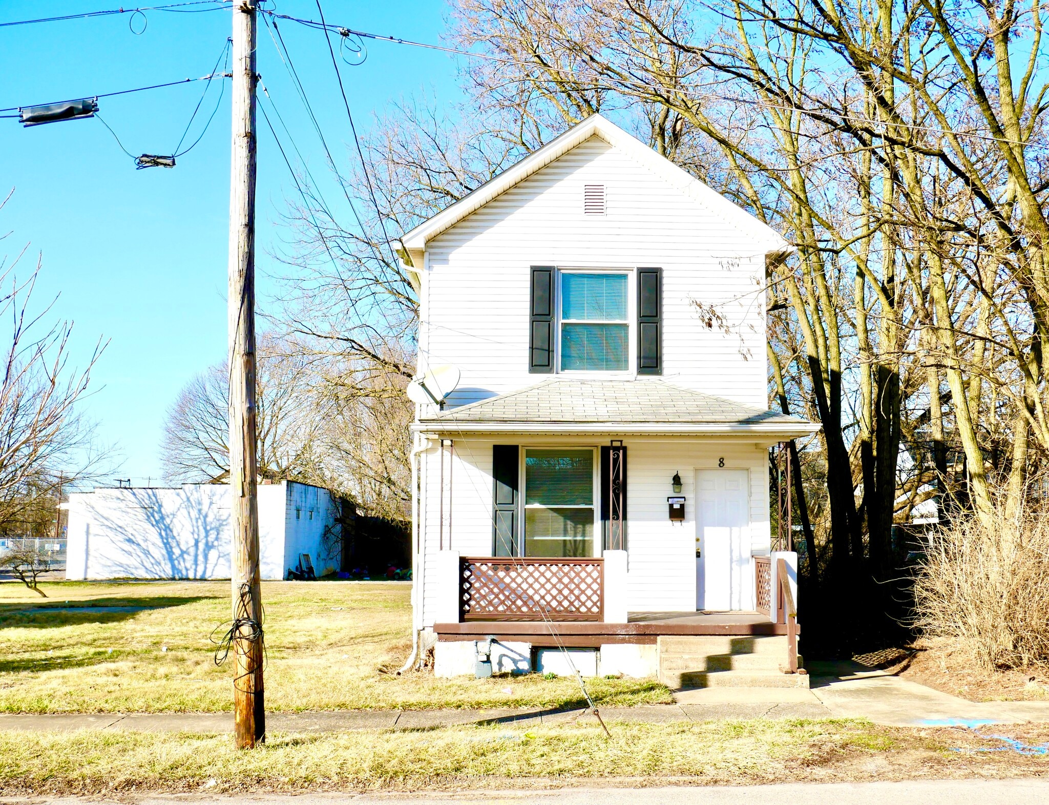 Building Photo - 8 W Lutton St