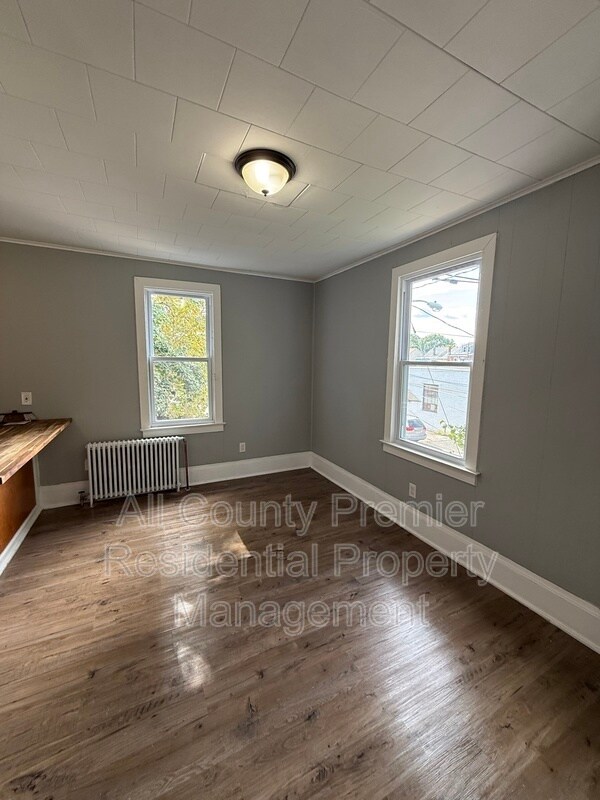 Building Photo - 1101 Hamilton Ave