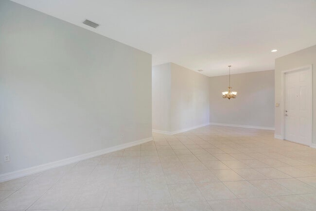 Building Photo - 11351 Majestic Acres Terrace