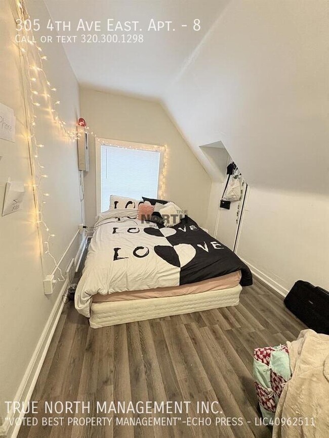 Building Photo - 305 4th Ave E