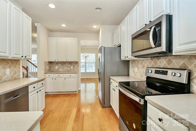 Building Photo - 10212 Jacobs Creek Dr