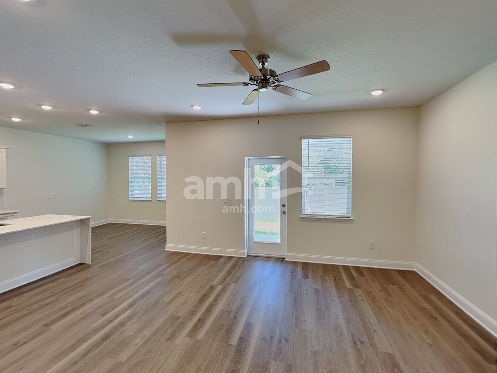 Building Photo - 952 Grafton Ridge Dr