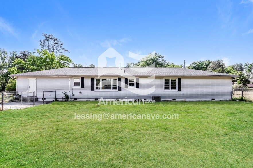 Building Photo - 308 Butler St