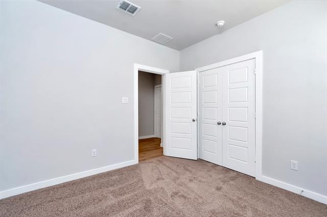 Building Photo - 2657 Keokuk St