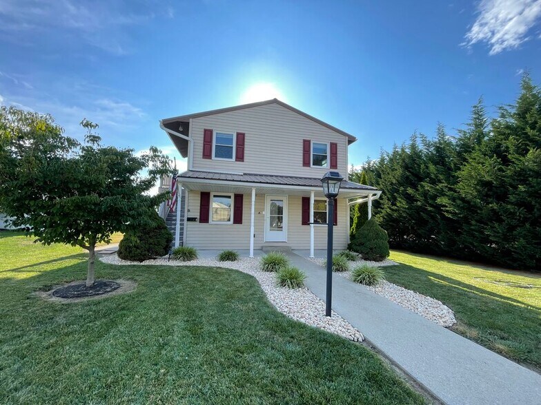 Building Photo - 14108 Maugansville Rd
