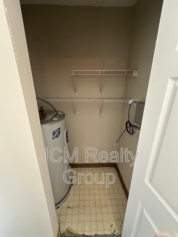 Building Photo - 80 Sagamore St