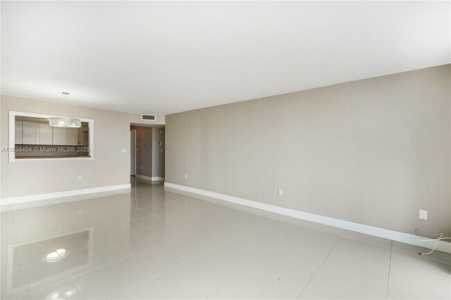 Building Photo - 2780 NE 183rd St