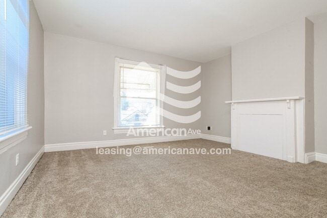 Building Photo - 423 5th Ave