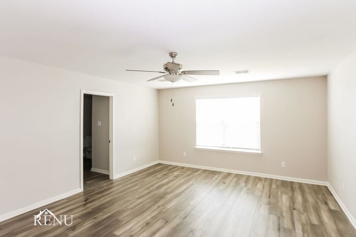 Building Photo - 2022 Delta Downs Dr