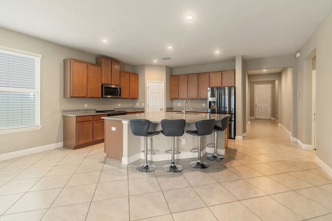 Building Photo - 32628 Harmony Oaks Dr