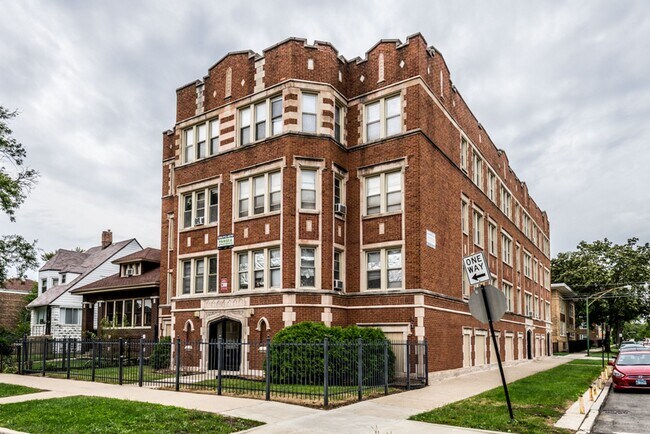 Building Photo - 9000 S Bishop