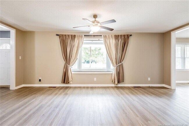 Building Photo - 6433 Milford Rd