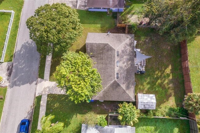 Building Photo - 814 Malone Dr