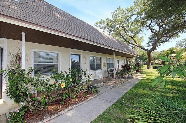 Primary Photo - 670 Green Valley Rd