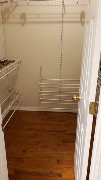 Master bedroom closet - 24985 Capshaw Rd
