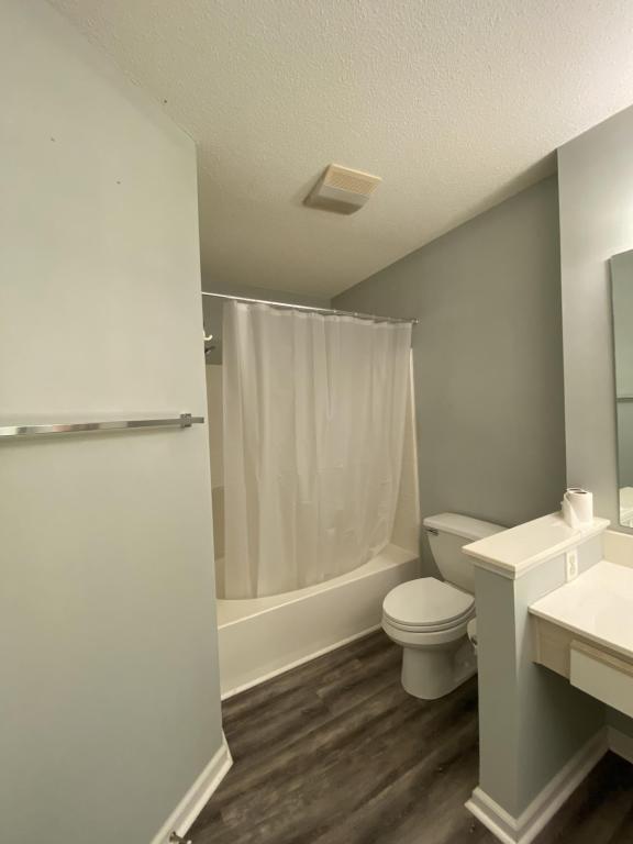 Building Photo - 4980 Windsor Green Way