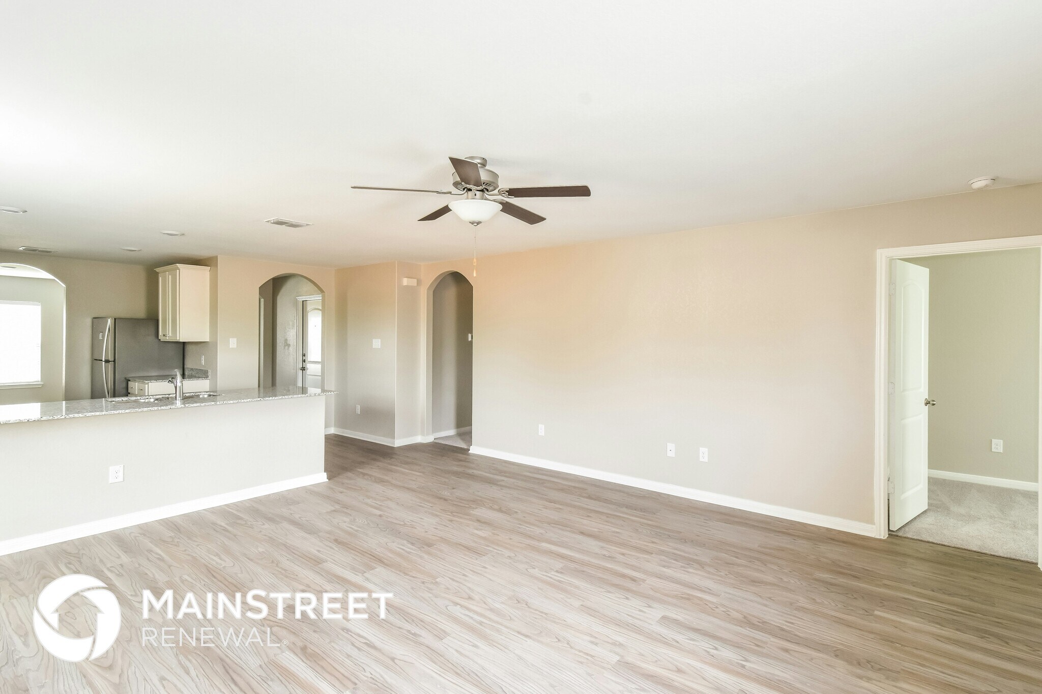 Building Photo - 3219 Begonia Bend