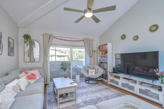 Building Photo - 2926 Lichen Ln