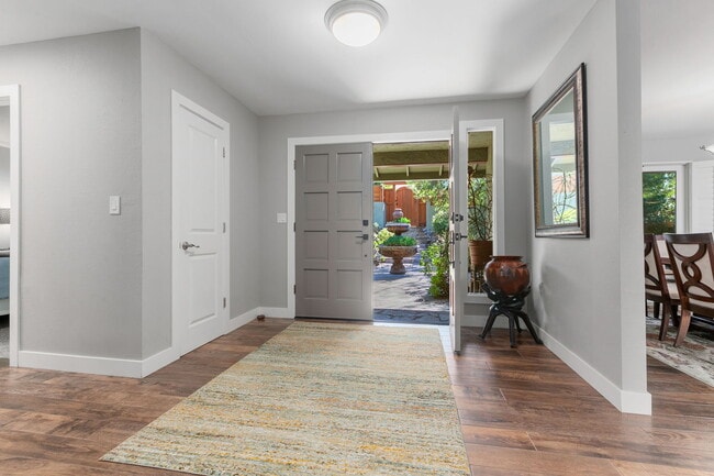 Building Photo - 3000 Azahar St