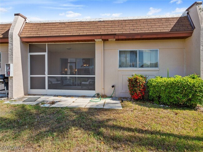 Building Photo - 6300 South Pointe Blvd