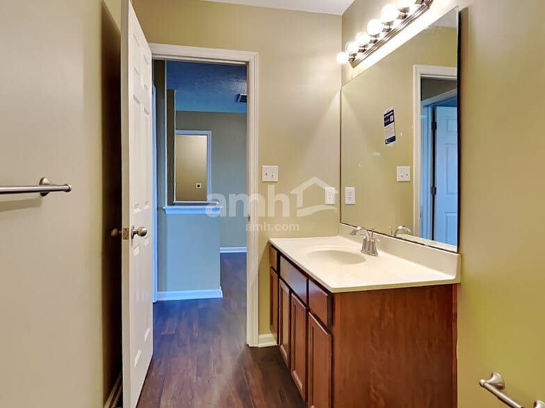 Building Photo - 111 Covey Pl