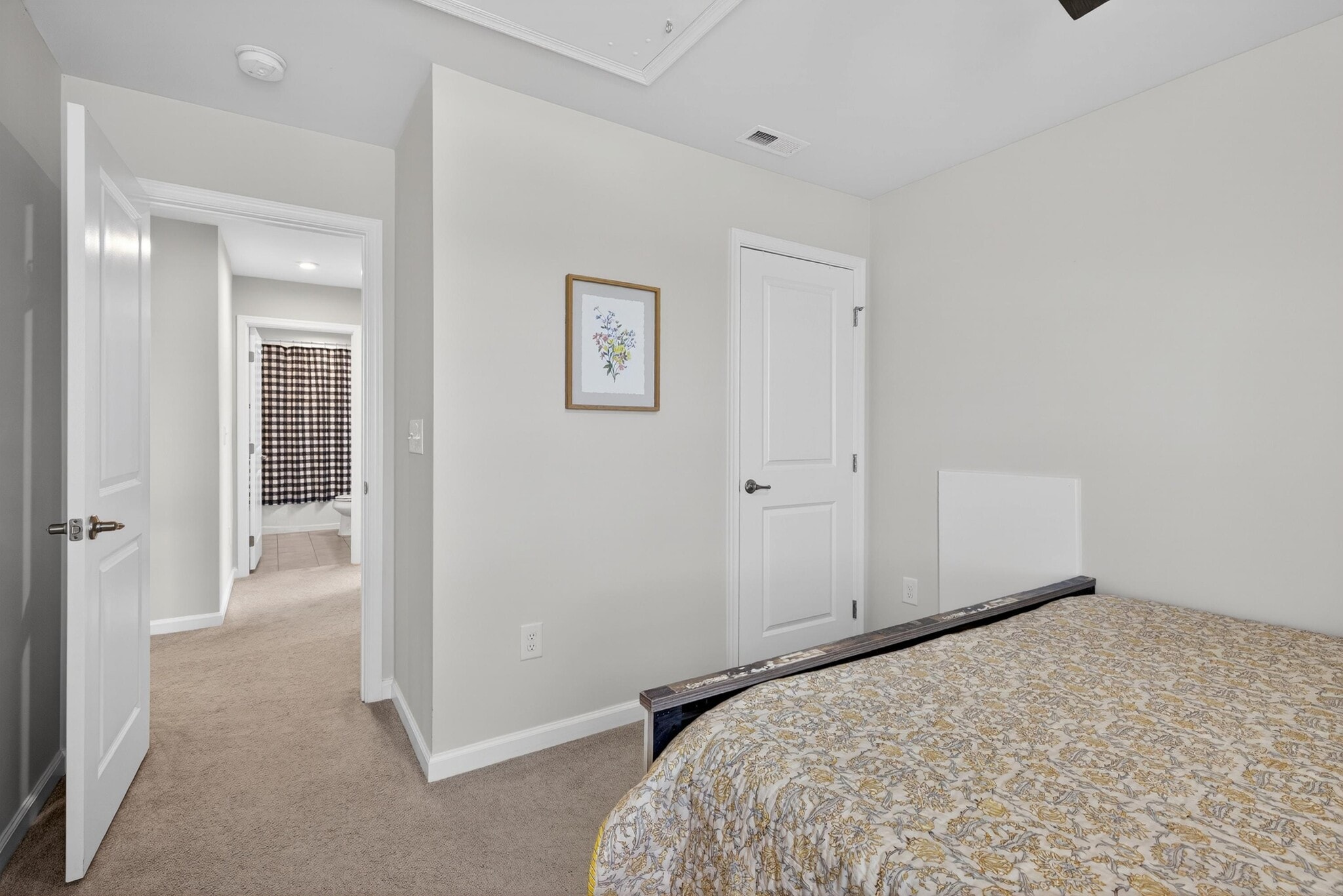 Building Photo - 201 Devon Fields Dr