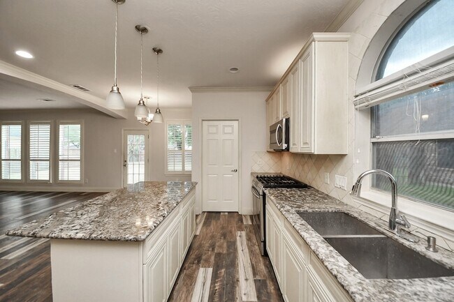 Building Photo - 6314 Holly Canyon Ct