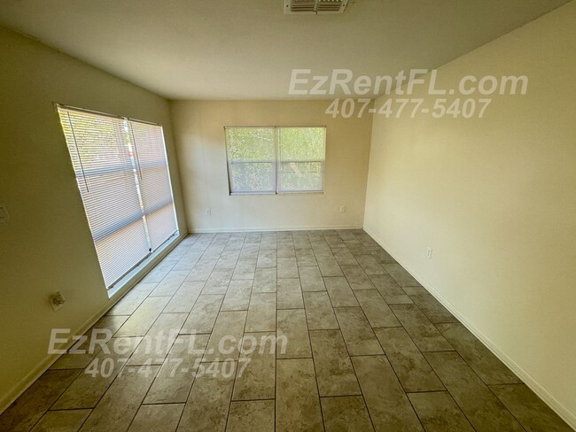 Building Photo - Remodeled 3/2 in Orlando - Move-in Special...