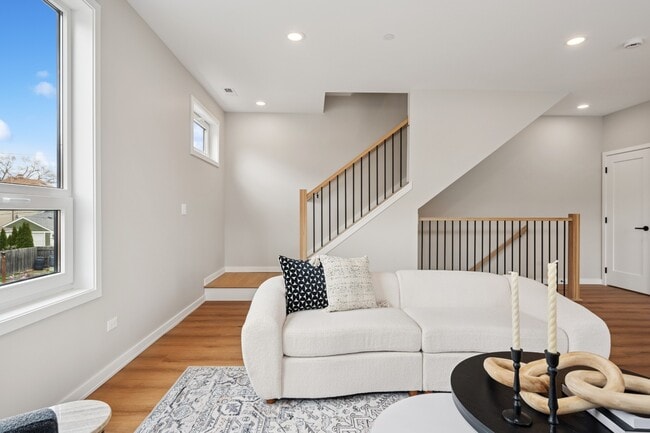 Building Photo - Forest Park - New Construction Luxury Townhomes!