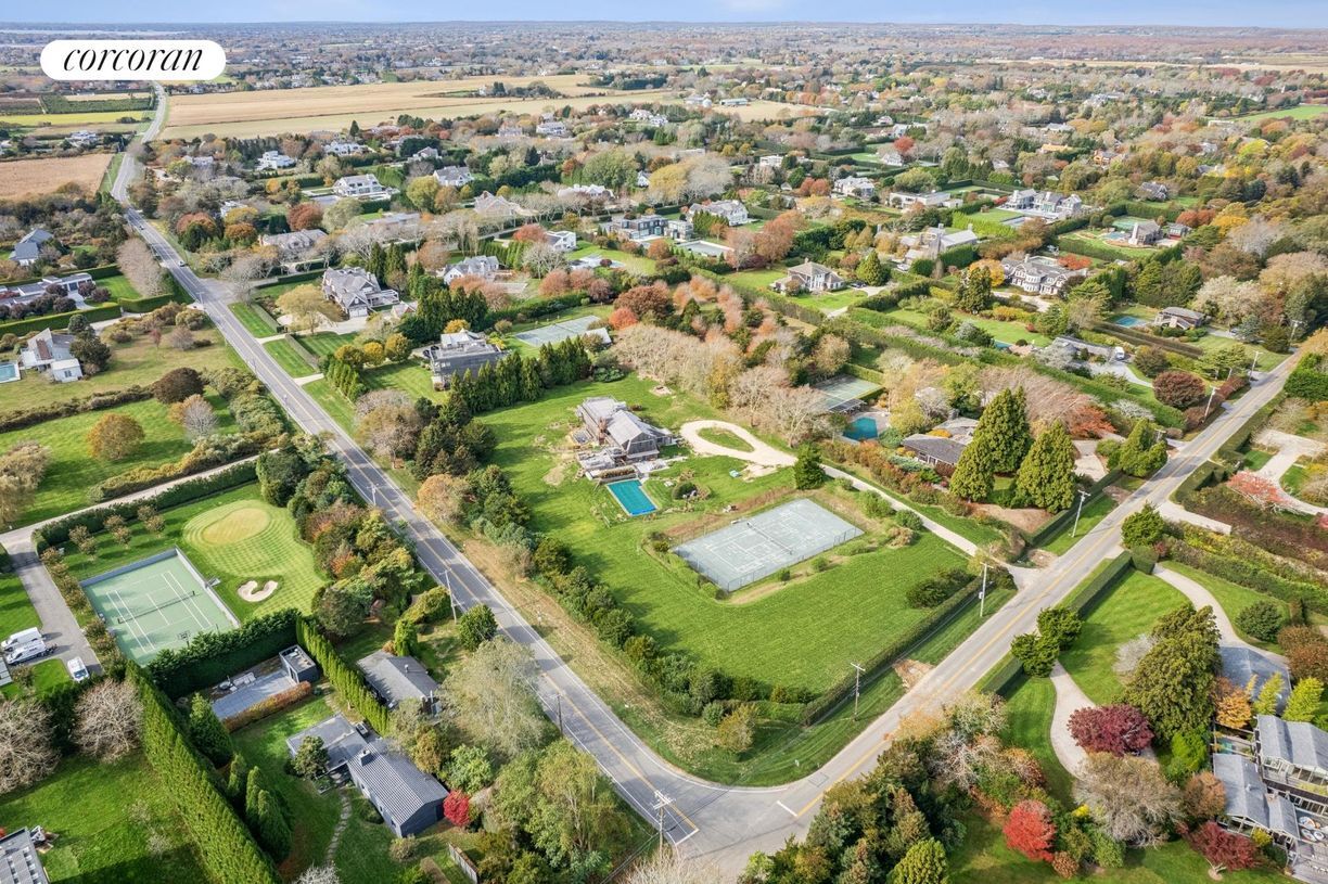 Building Photo - 230 Town Line Rd