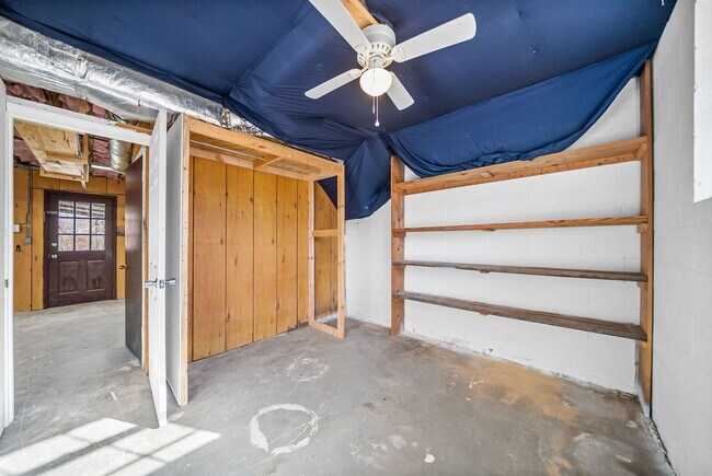 Building Photo - 3 Bedroom 2 Bath Country Home For Rent in Dover!