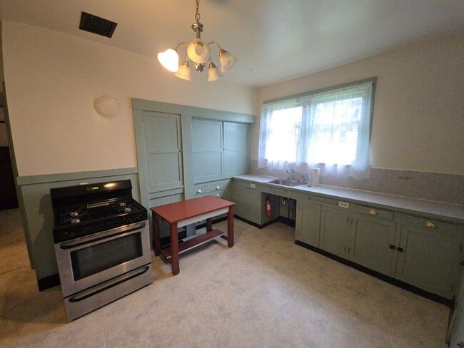 Building Photo - 2314 Union St