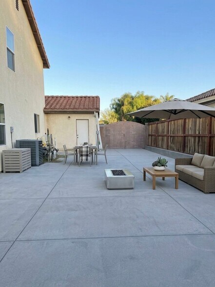 Building Photo - 33075 Aquamarine Cir