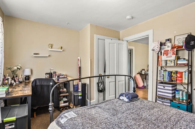 Building Photo - 126 N Franklin St