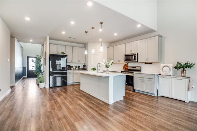 Building Photo - 2401 Linto St