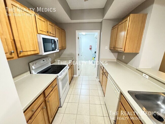 Building Photo - 12012 Villanova Dr