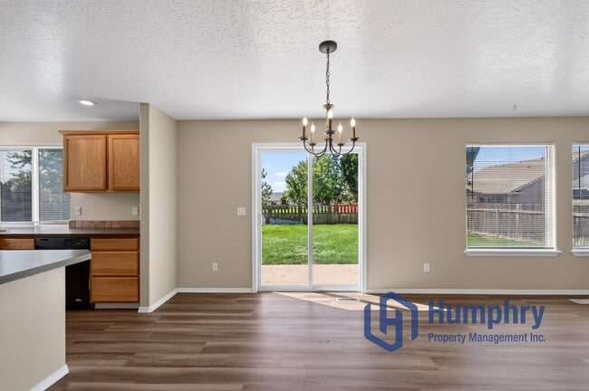 Building Photo - 2243 N Cougar Way