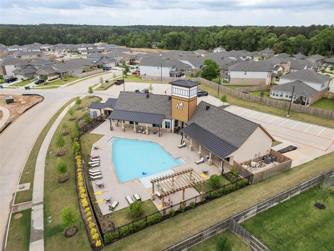 Building Photo - 7010 Lauren Oak Dr
