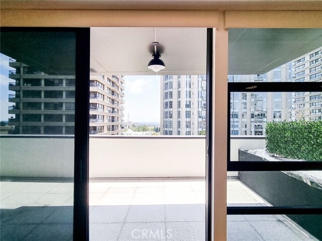 Building Photo - 10777 Wilshire Blvd