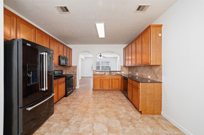 Building Photo - 8914 Parlin Ridge Dr