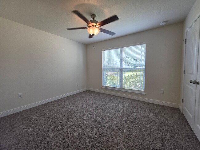 Building Photo - 6229 Redberry Dr